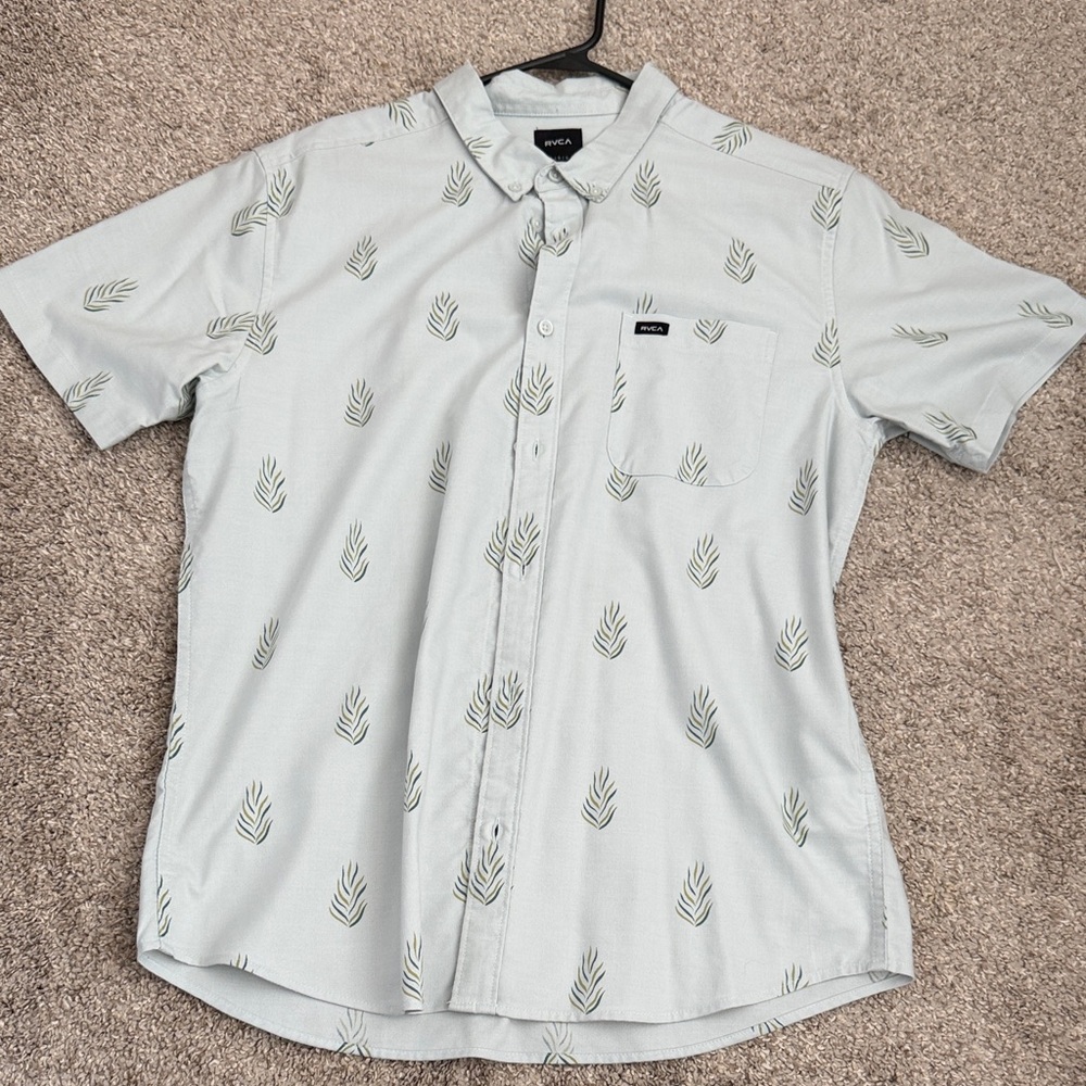 RVCA Men's Light Blue Short Sleeve Button-Up Shirt